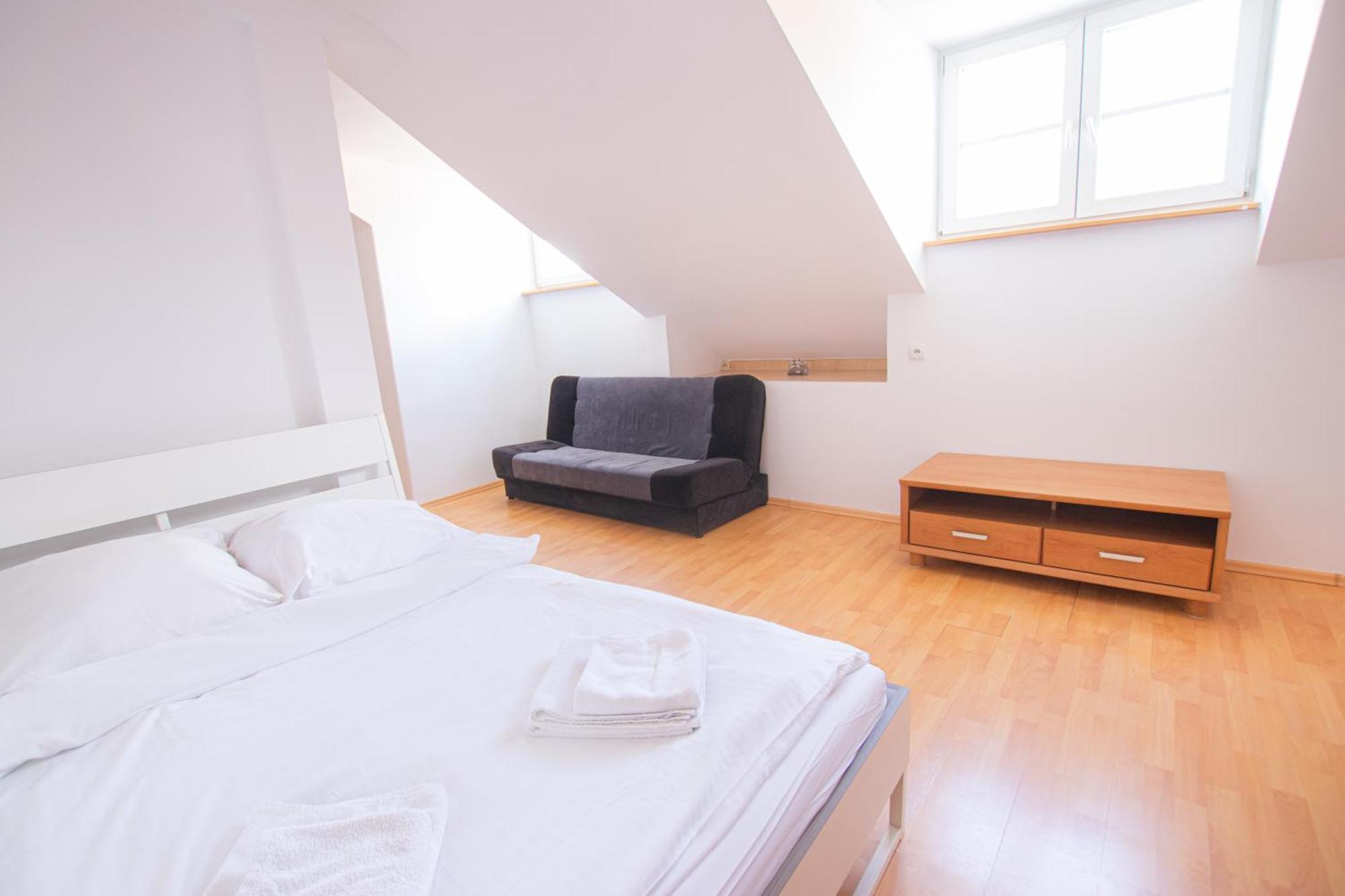 Podwale Str Large Flat In The Heart Of Old Town Apartment Варшава Екстериор снимка
